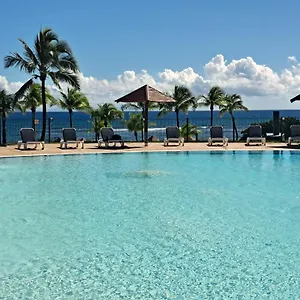 Avec Vue Exceptionnelle, Et Piscine, Village Sainte-anne Appartement